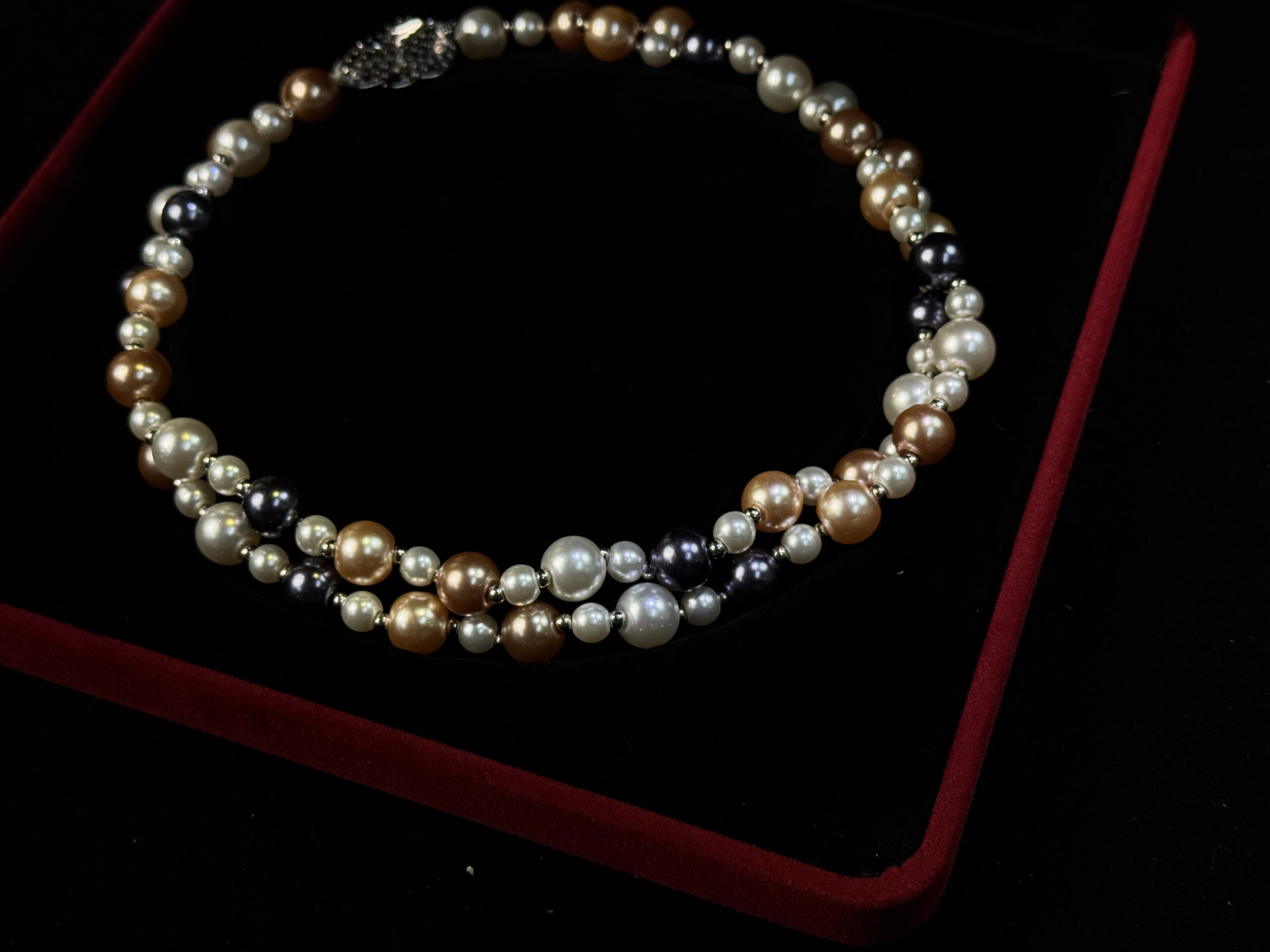 Multicolor Cat’s Eye Pearl Necklace - Image 5